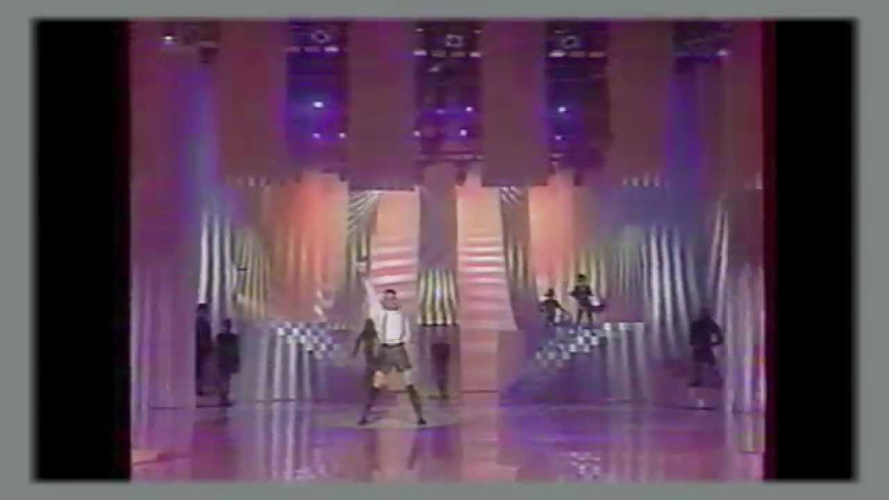 Les Ballets de Rédha, chanteur Off , chanson 