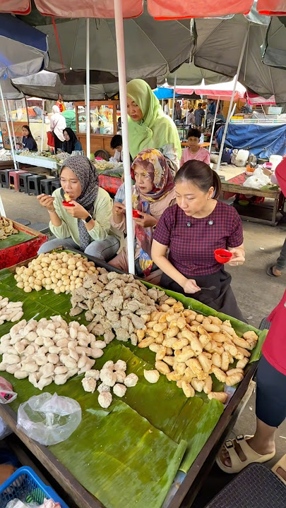 Pempek Tumpah Goes Viral in Palembang... Just Choose the One That Suits Your Taste!!