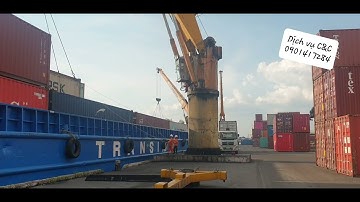 Xếp dỡ container tại cảng Transimex
