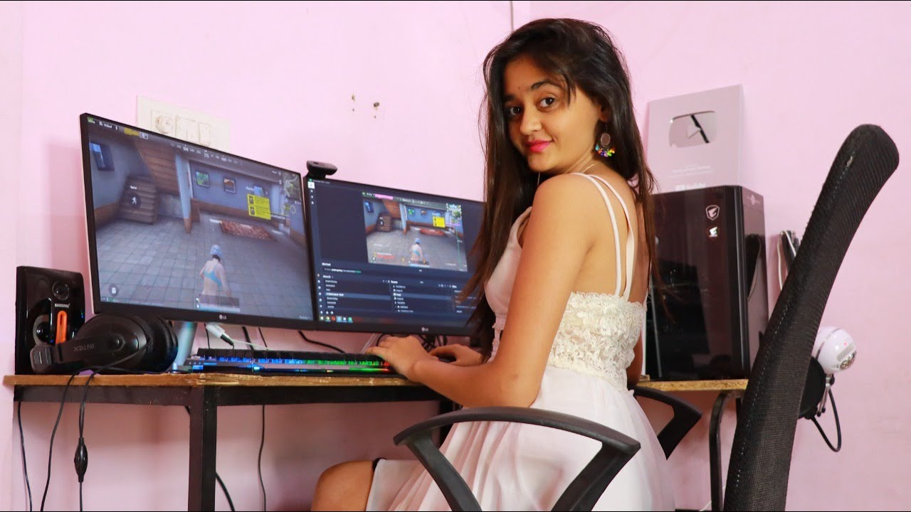 Unlimited Custom Rooms  B.G.M.I live with Bindass Kavya Gaming