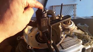 DR650 - Splitting the Case Using Tusk Case Splitter