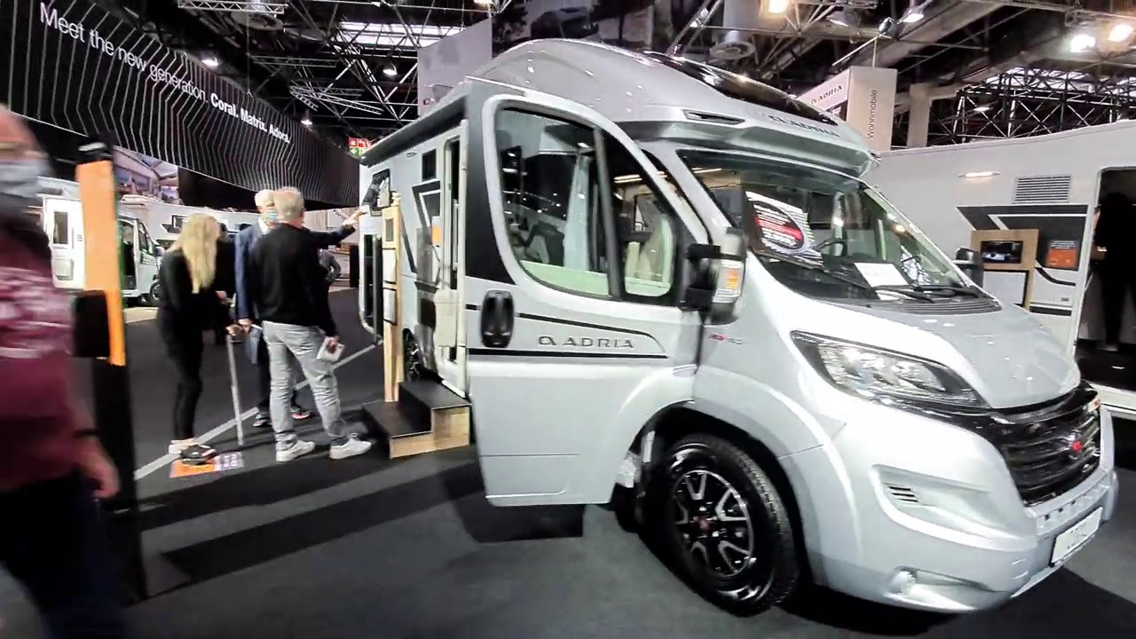 RV with nice drop down bed in lounge : Adria Matrix All In 670