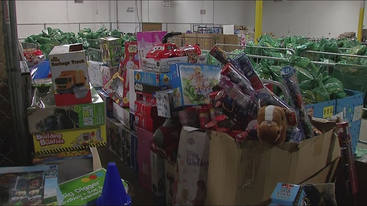 How Firefighters For Kids helps local families during the holidays