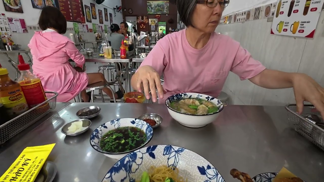 1-3-2026 Duck leg noodles lunch in TPHCM