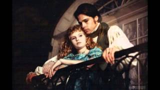 Download Lagu Entrevista con el vampiro (Interview with the vampire) 1994. Analisis/Review MP3