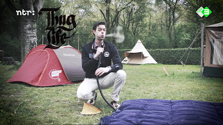 Thug Life - Op De Camping Klikbeet