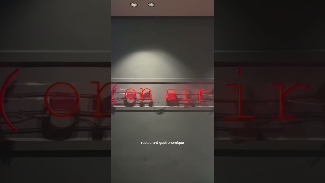 AIRBNB AVEC JACUZZI + CINÉMA À PARIS😍