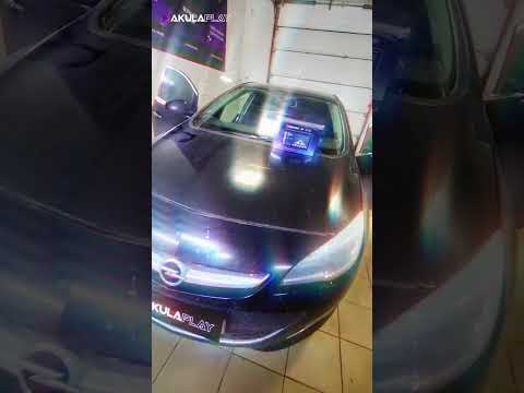 В автомобиль Opel Astra J, 2011 г.в. установили новую магнитолу