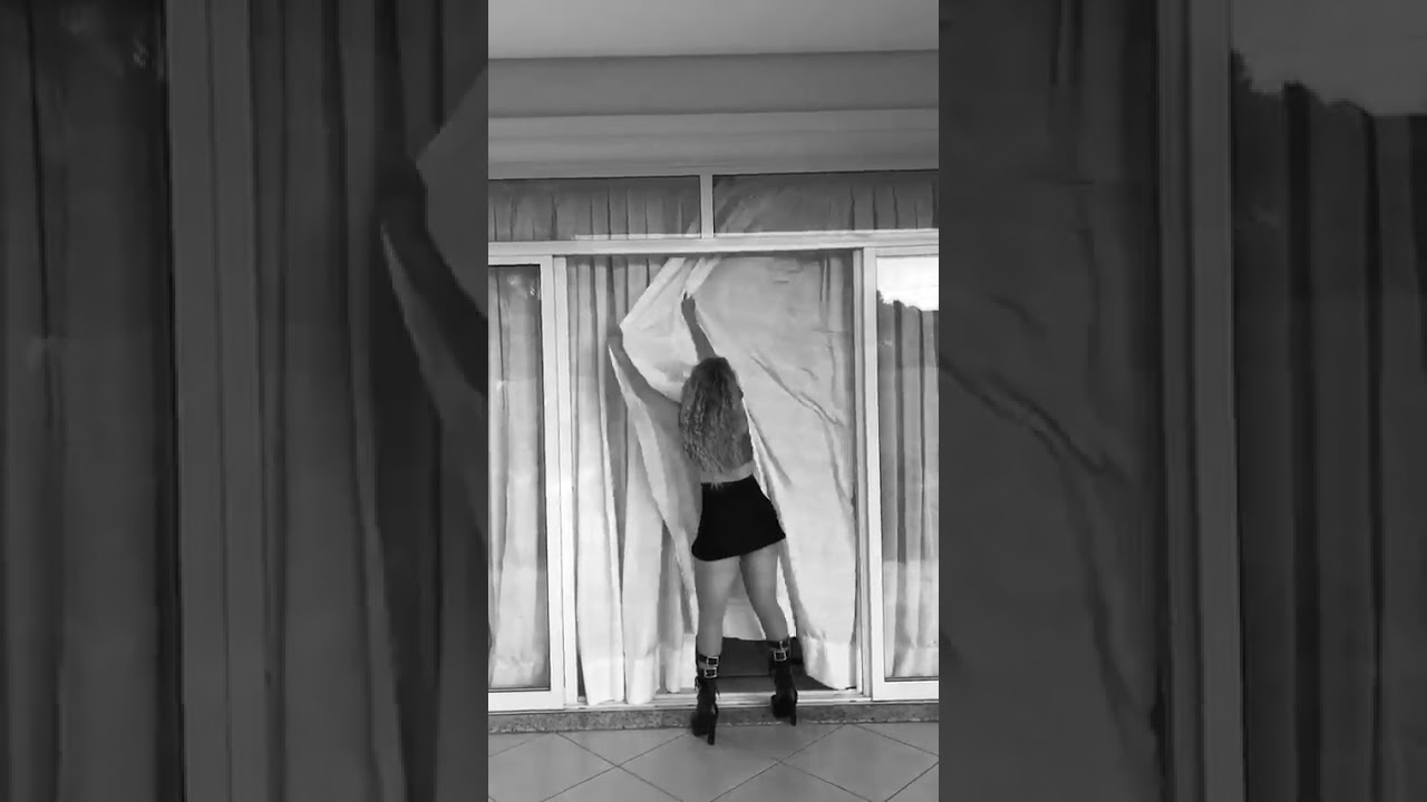 Joelma ensina a coreografia de PRA TE ESQUECER.