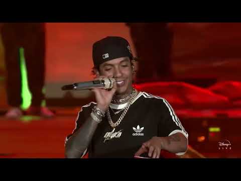 Pacas de Billetes - Natanael Cano (En Vivo desde el Estadio GNP CDMX)