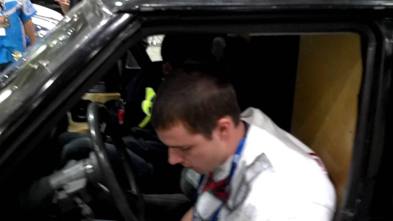 Steve Mick gets a demo of the beast