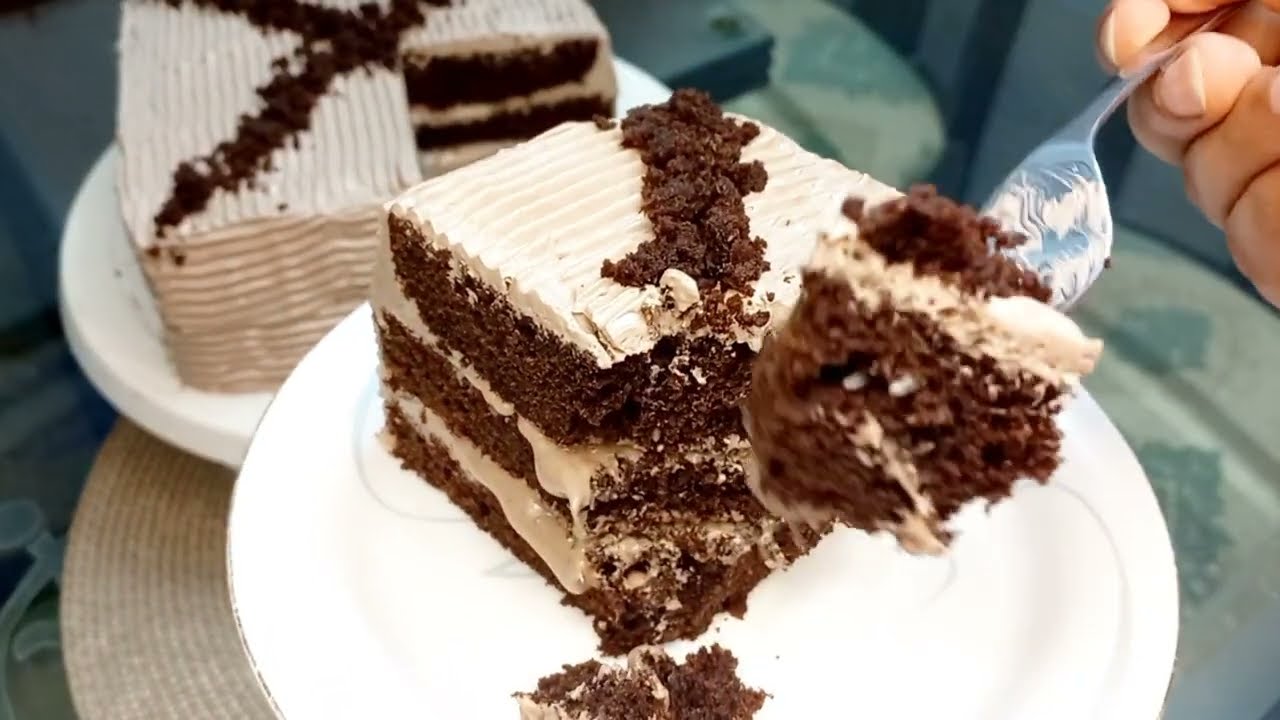 devil's food cake with chocolate frosting