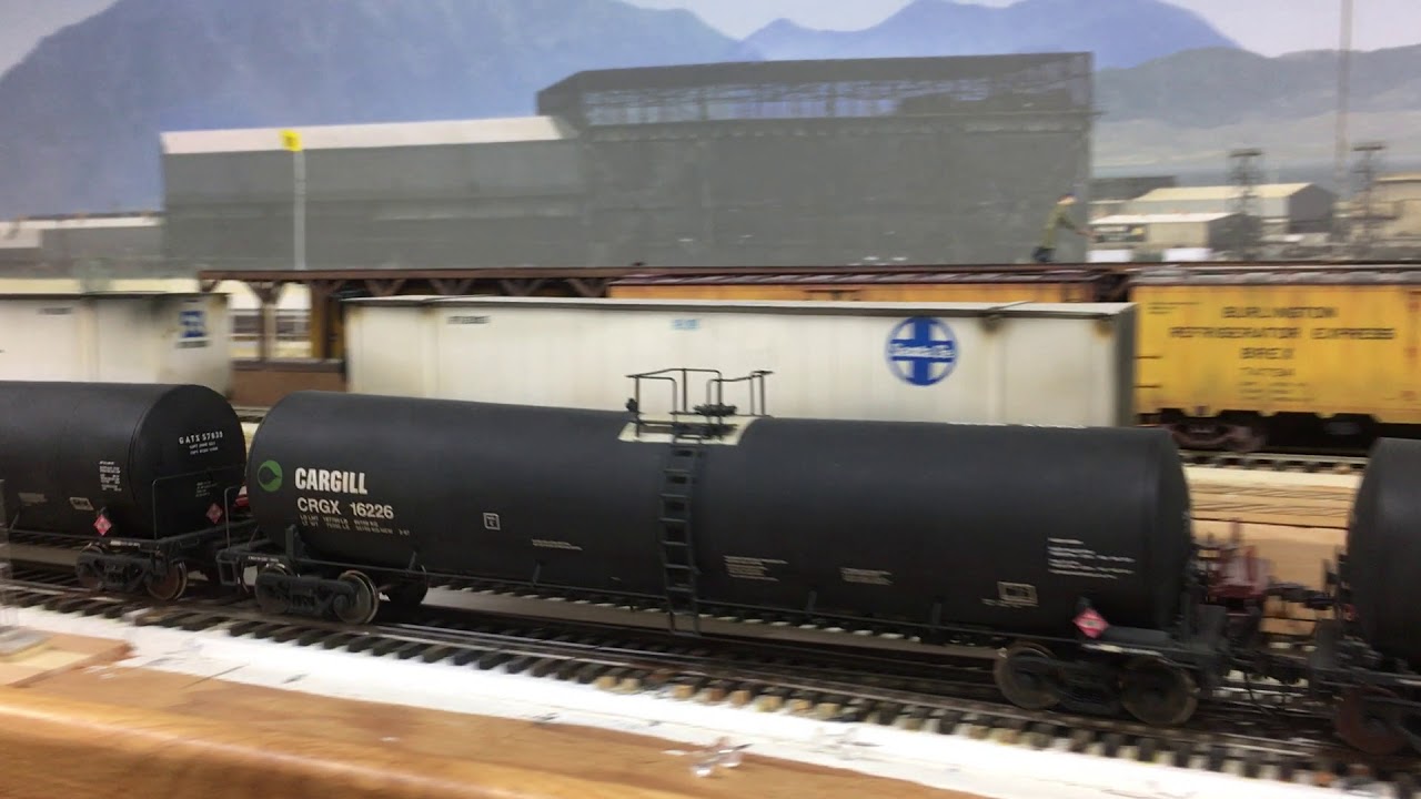 Southern New England Model Railroad Club O Scale Layout 5 19 18 #9