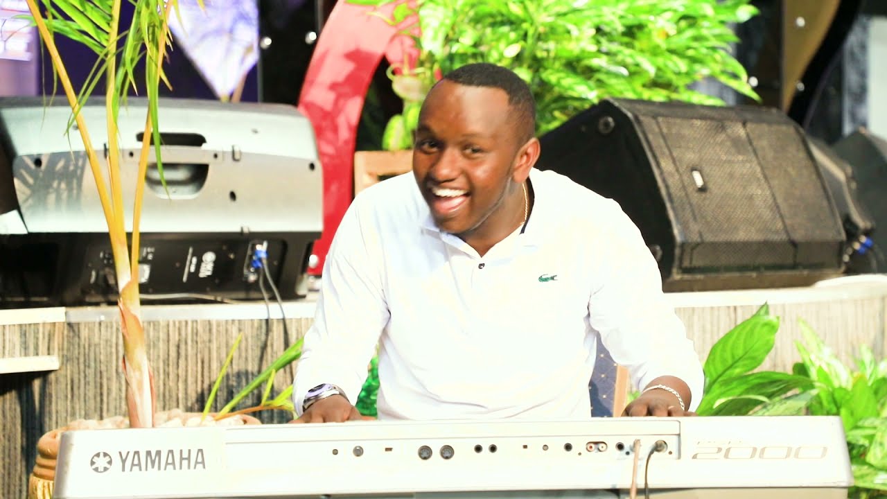 NZUNGU FARI @Umukunga igisirimba gisha :umuriro