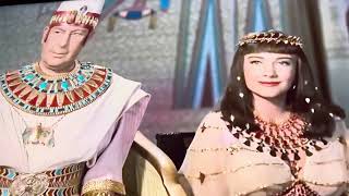 “Moses brings Ethiopia to Pharaoh. (The 10 Commandments 1956)”@natachafenelon7399