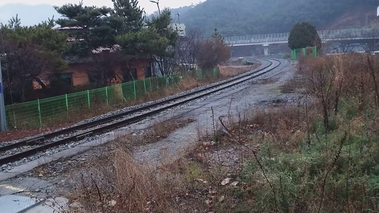 [KORAIL] 앵남역을 통과하는 7608열차