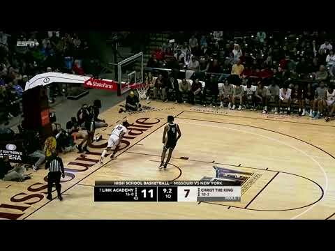 Christ The King in transition for a two hand flush to end the 1st quarter 🦁🔥