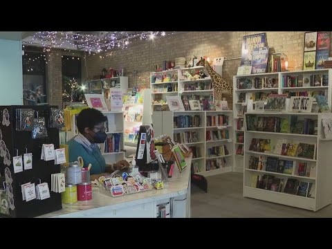 Chicago bookstore owner’s tweet, venting over $800 return, goes viral