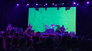 06 HUM - Waves (Live)