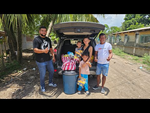Entregando ayuda para la flaca y su familia gracias a la familia #mayorquin