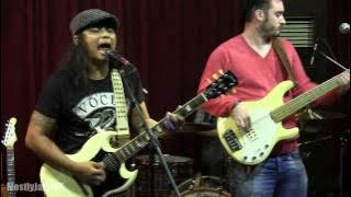 Gugun Blues Shelter - Whiskey Woman ~ She Don't Need Romancing @ Mostly Jazz 15/02/14 [HD]