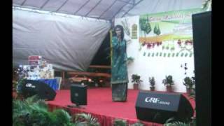 Download Lagu 4 - indahnya di hari raya -zakiah.mpg MP3