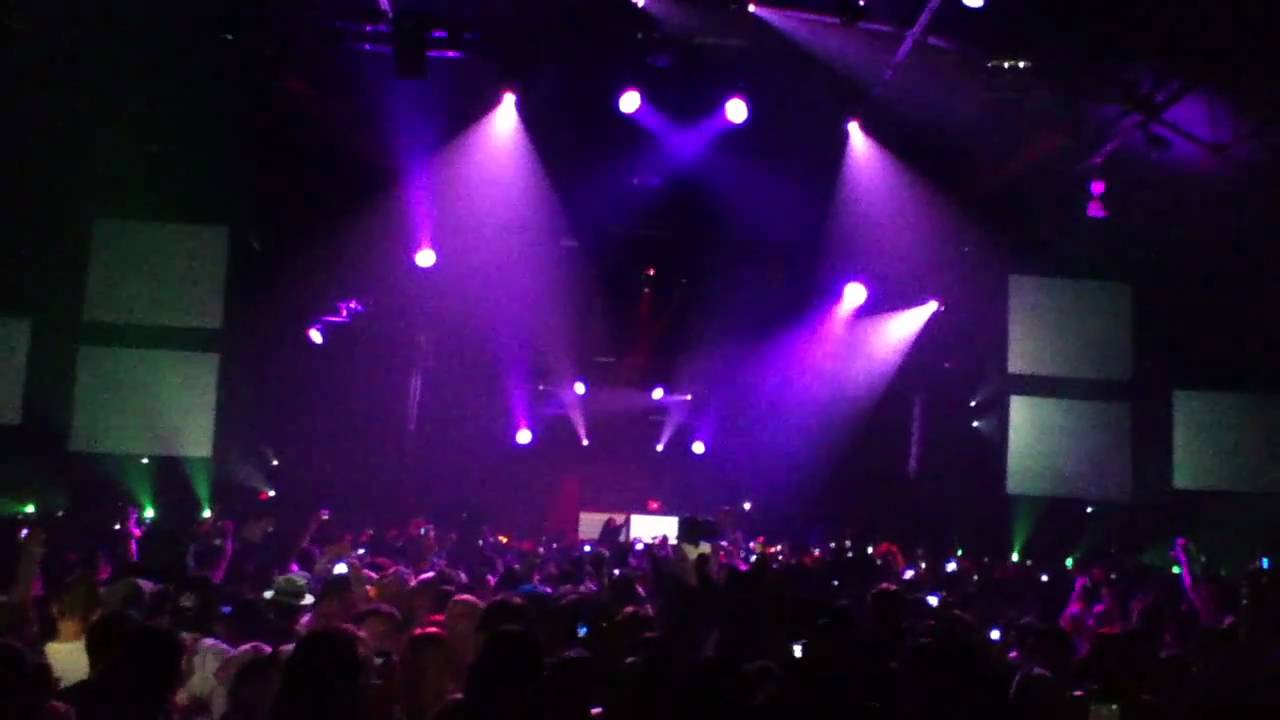 Showtek Opening @ Beyond Wonderland 2011