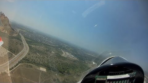 Flying with a feathered Friend - ASW28 FPV soaring