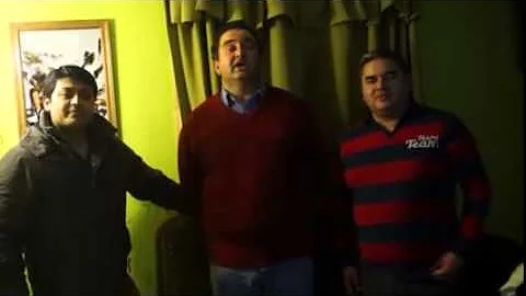 Manuel, Sandro Y Hno David Nicolich cantando una a...