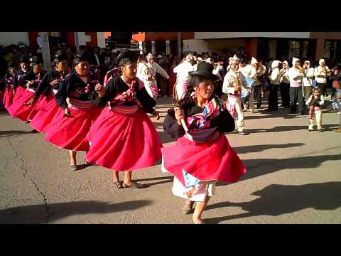 Video: Fiesta De La Candelaria Di Puno, Peru - Rangkaian Matador