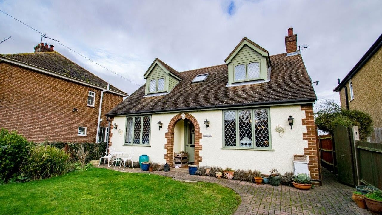 Lower Shelton Road, Marston Moretaine 3 Bedroom Character Property