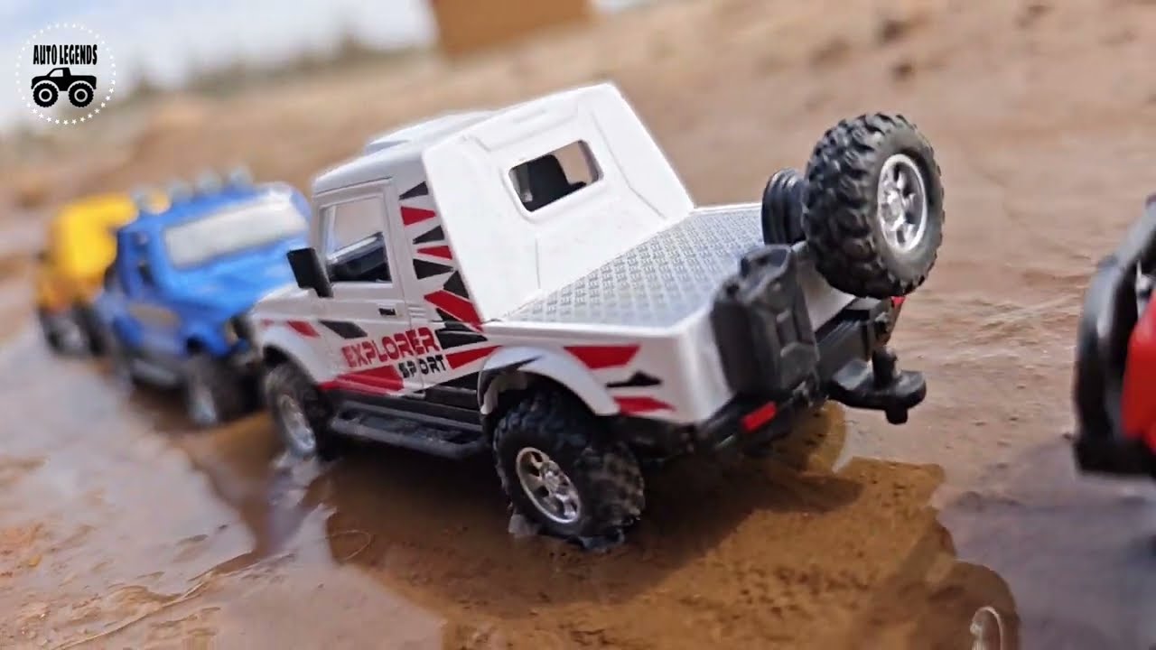 Off-Roading with Maruti Suzuki Gypsy Scale Model | Car Collection | Diecast  Cars | Auto Legends |