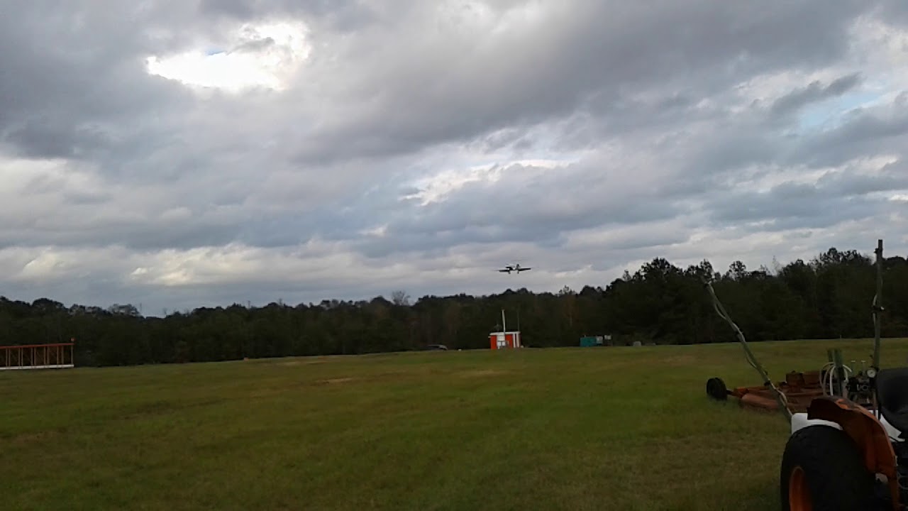 G4 landing at the troy airport (KTOI) YouTube