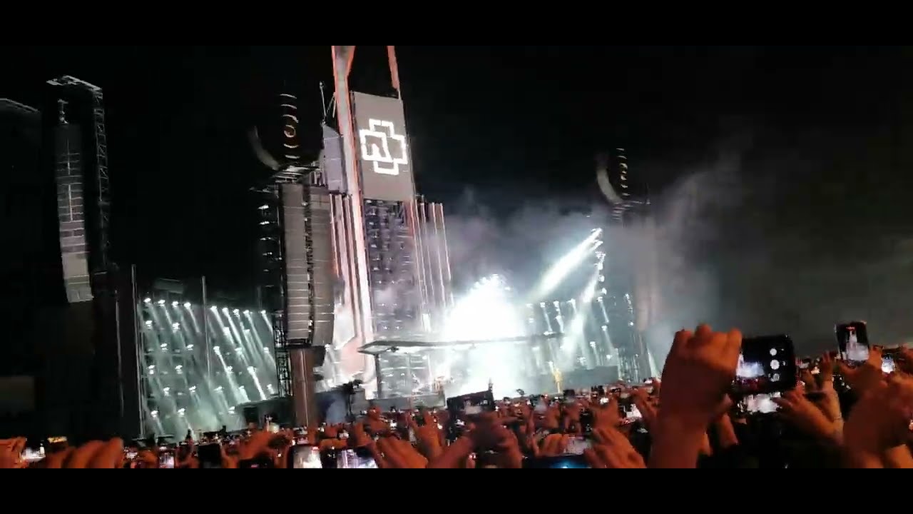 Rammstein Armee Der Tristen Live Foro Sol, Ciudad De México 2022 - YouTube