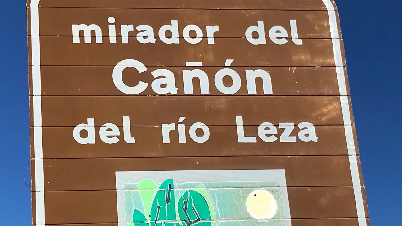 Rio Leza. Camino al mirador del cañón del río Leza