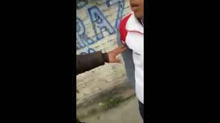 Video: Tremenda piña de un policía a un joven