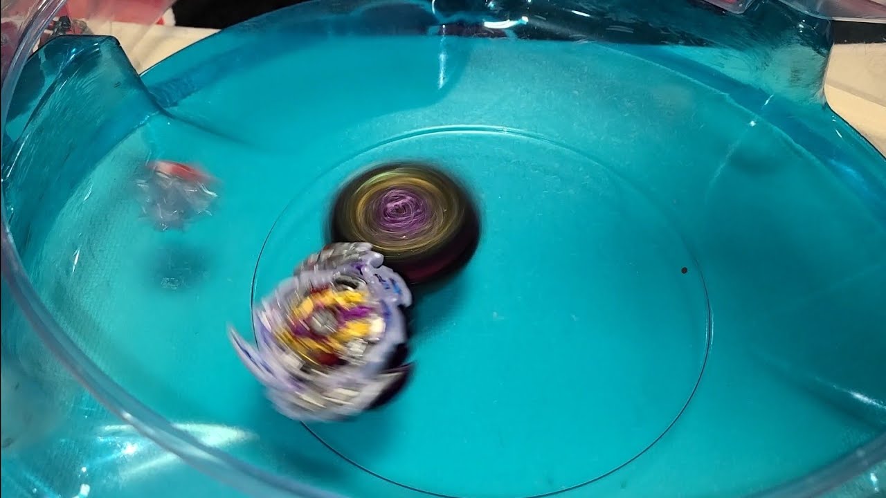 Beyblades Burst in SLOW MOTION