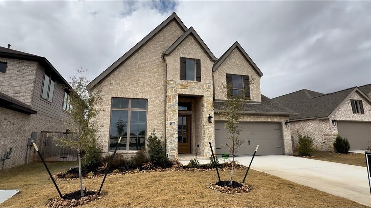 You Won’t Believe This Layout… San Antonio New Build Tour