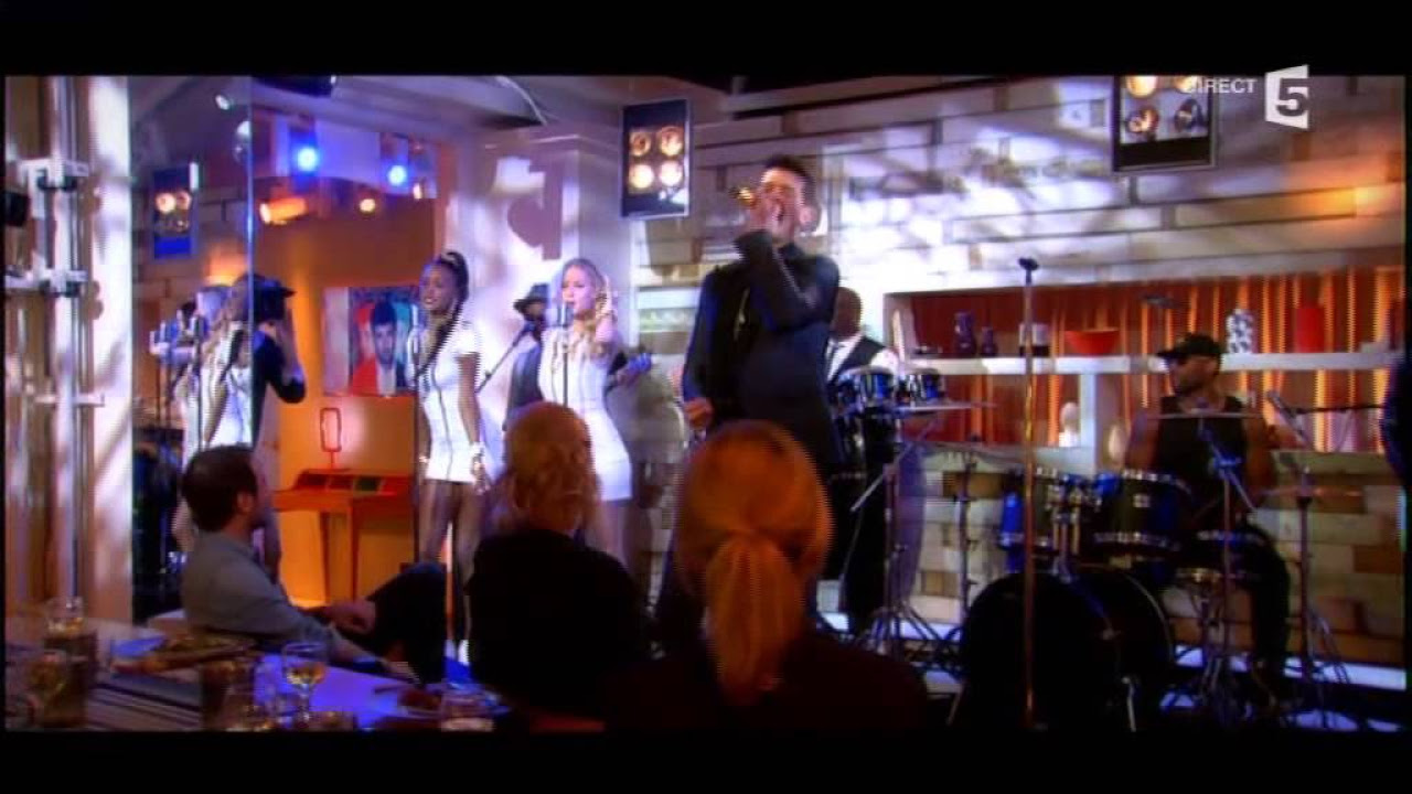 Robin Thicke - Give It 2 You (live French TV 2013) HQ