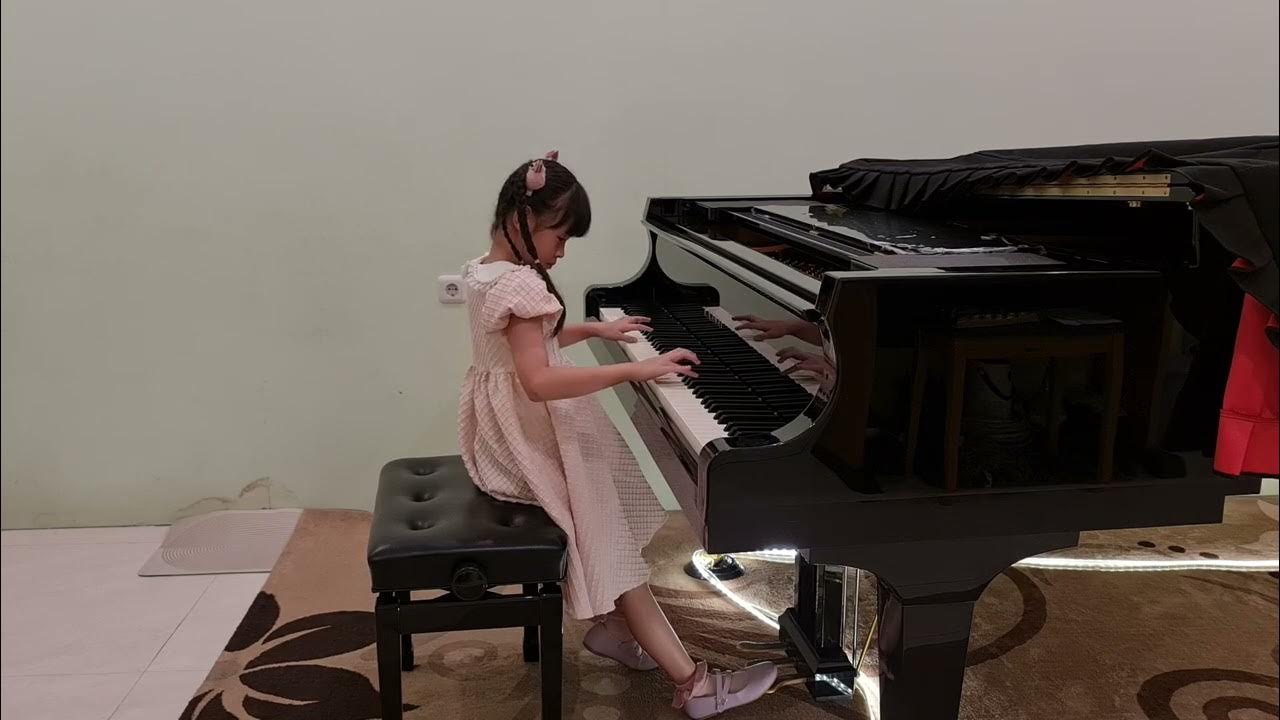 IIYMA 2025-Elementary 1-Kathniss Bryselle Kurniawan-Barbara Arens, Sparkling,Splashes&Smooth Water IIYMA 2025-Elementary 1-Kathniss Bryselle Kurniawan-Barbara Arens, Sparkling,Splashes&Smooth Water