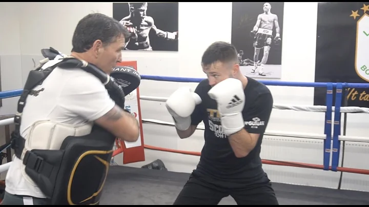 BACK TO WHERE IT ALL BEGAN! JOSH TAYLOR SMASHES PADS AT LOCHEND BC WITH OLD COACH TERRY McCORMACK