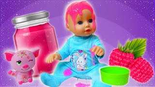 Baby Annabell doll needs help A toy for the baby doll. Baby Reborn doll feeding time & bath time.