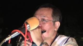 1041114汐止火車站前募款sax演出:濛濛細雨憶當年
