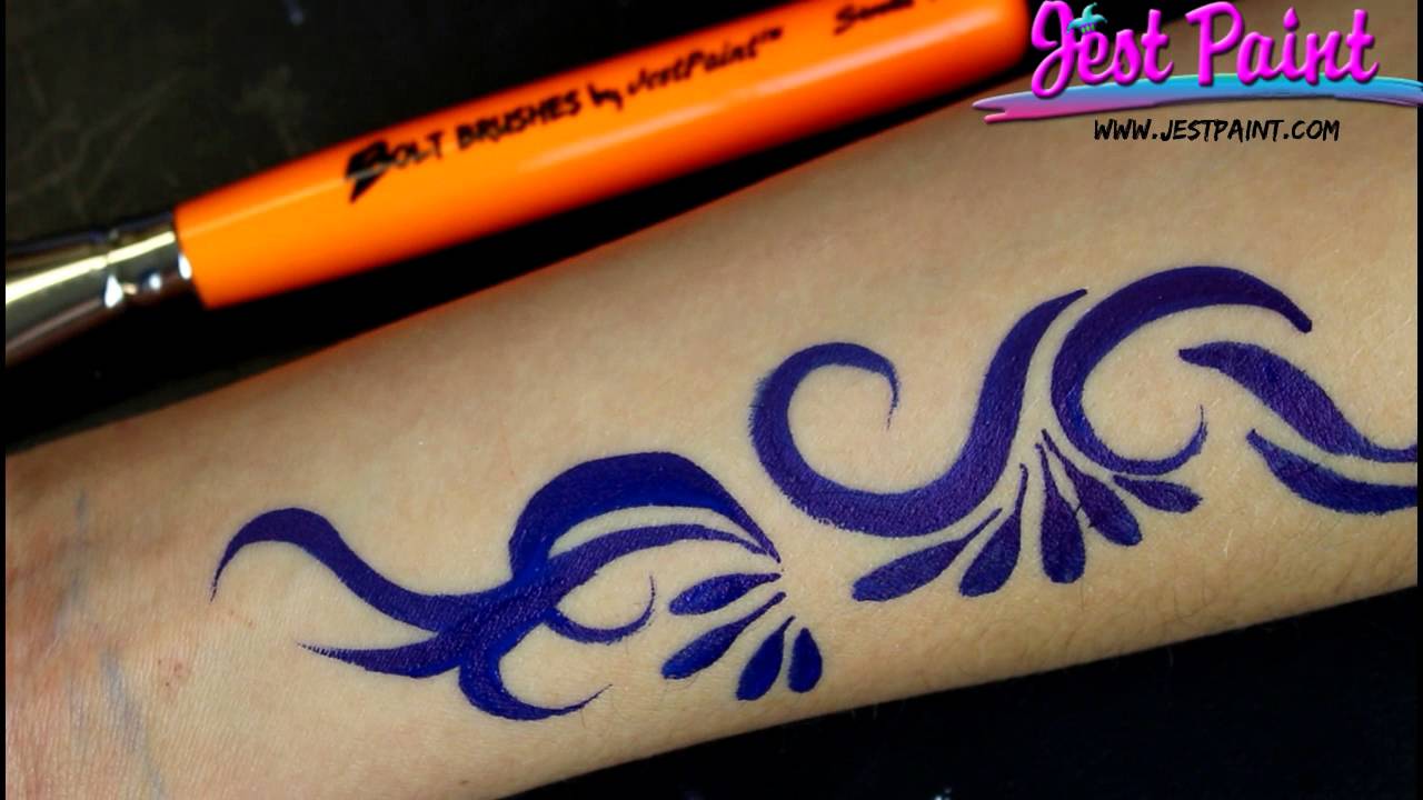 Bolt Face Painting Brushes Review by Anna Wilinski