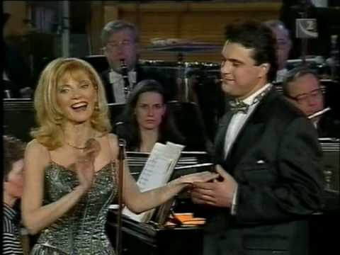 Jana omoiov a Jn Babjak - Duet z operety Vesel vdova