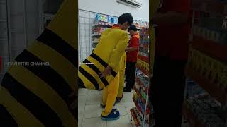 Buru - buru Om Badut Lucu Kepanasan | #sho#badut #lucu #trending
