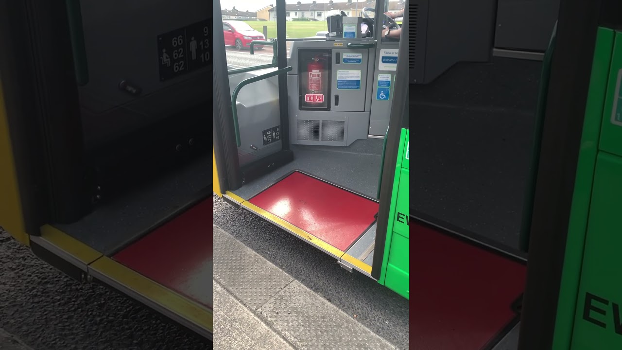 Dublin Bus EW86 wheelchair ramp opening | 28/7/2024