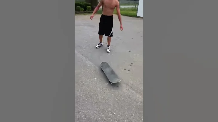 Tyler Henderson skating!