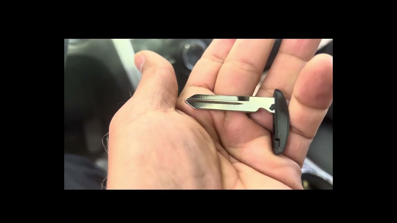 ( يوميات كوفان ) برمجة سويچ فورد اكسبلورر ٢٠١٣ Programming the Ford Explorer 2013 Key .