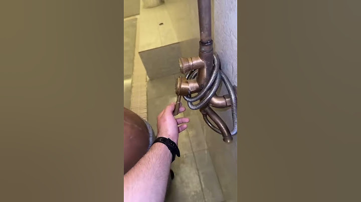 يحيى الزعبي يعمل مقلب الشامبو ب الشبل ضحك بلا حدود مع مايد الانصاري 😂😂😂😂🇦🇪